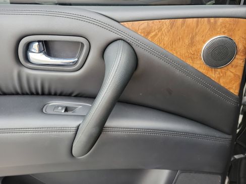 Used 2021 Nissan Armada SL w/ Captain's Chairs Package image 25