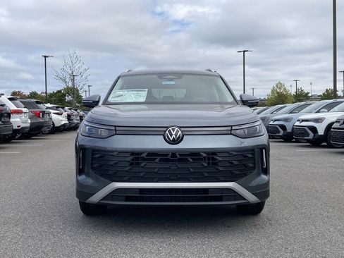 New 2025 Volkswagen Tiguan S FWD image 8