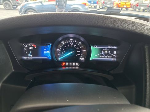 Used 2017 Ford Expedition XLT w/ Equipment Group 202A image 12