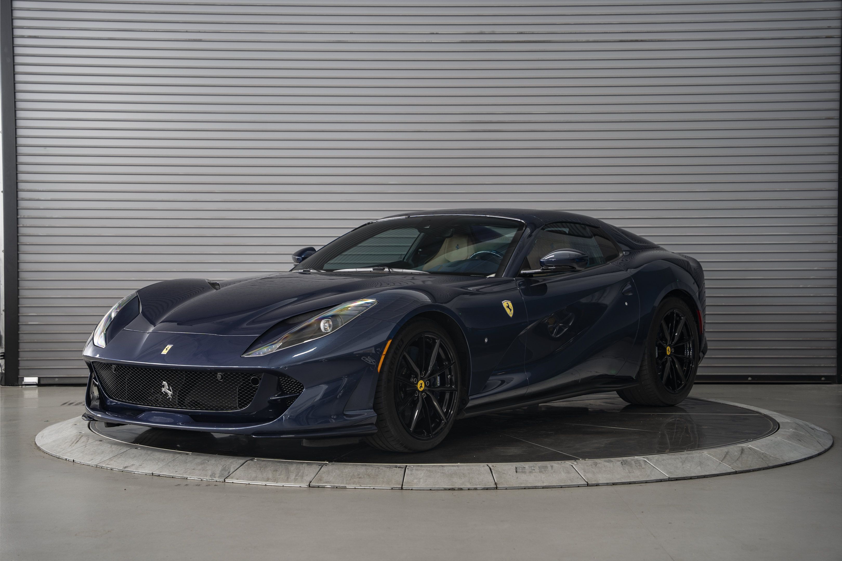 Used 2021 Ferrari 812 GTS RWD image 10