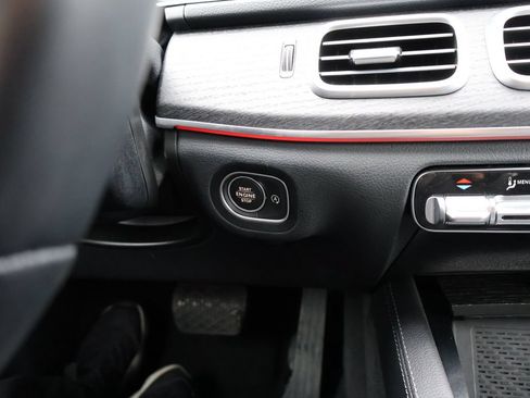 Certified 2025 Mercedes-Benz GLE 350 4MATIC image 32