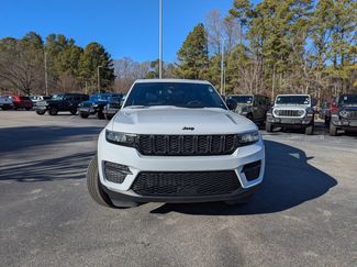 Used 2025 Jeep Grand Cherokee Altitude video 2