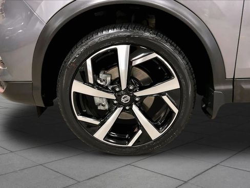 Used 2022 Nissan Rogue Sport SL AWD/4WD image 11