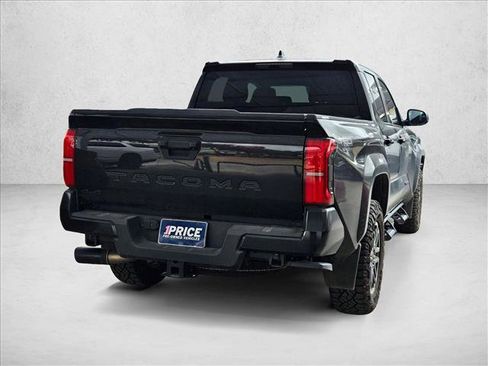 Used 2024 Toyota Tacoma TRD Sport image 5