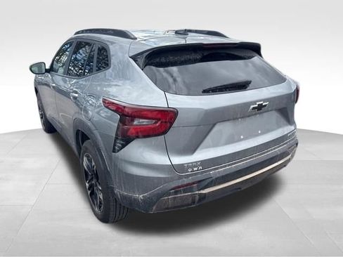 Used 2025 Chevrolet Trax ACTIV image 17