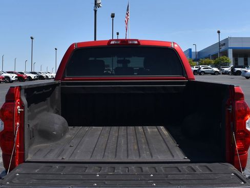Used 2017 Toyota Tundra SR5 w/ SR5 Upgrade Package RWD image 10