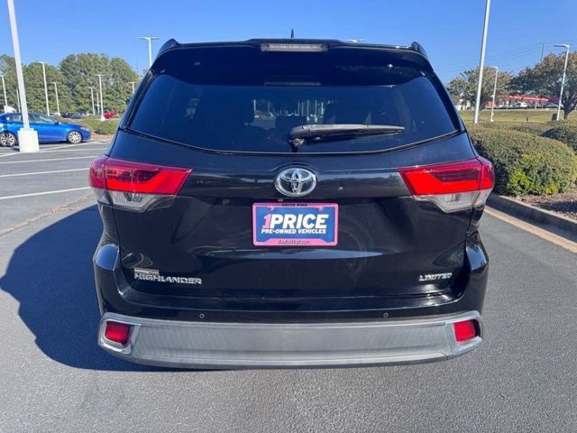Used 2017 Toyota Highlander Limited FWD image 6