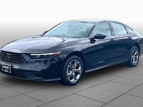 Used 2023 Honda Accord EX image 2