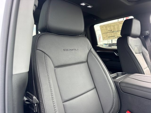 New 2026 GMC Sierra 1500 Denali AWD/4WD image 30