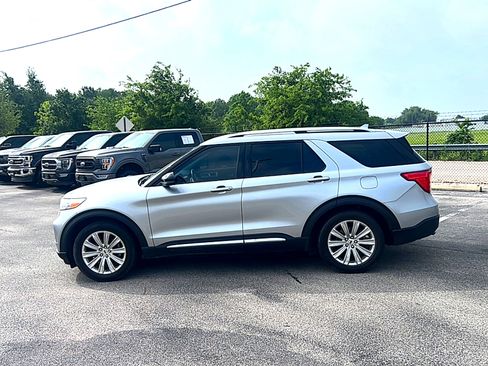 Used 2020 Ford Explorer Limited RWD image 6