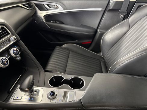 Used 2021 Genesis G70 2.0T w/ Elite Package image 20