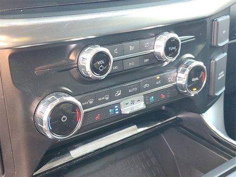 Used 2022 Ford F150 Lariat image 30