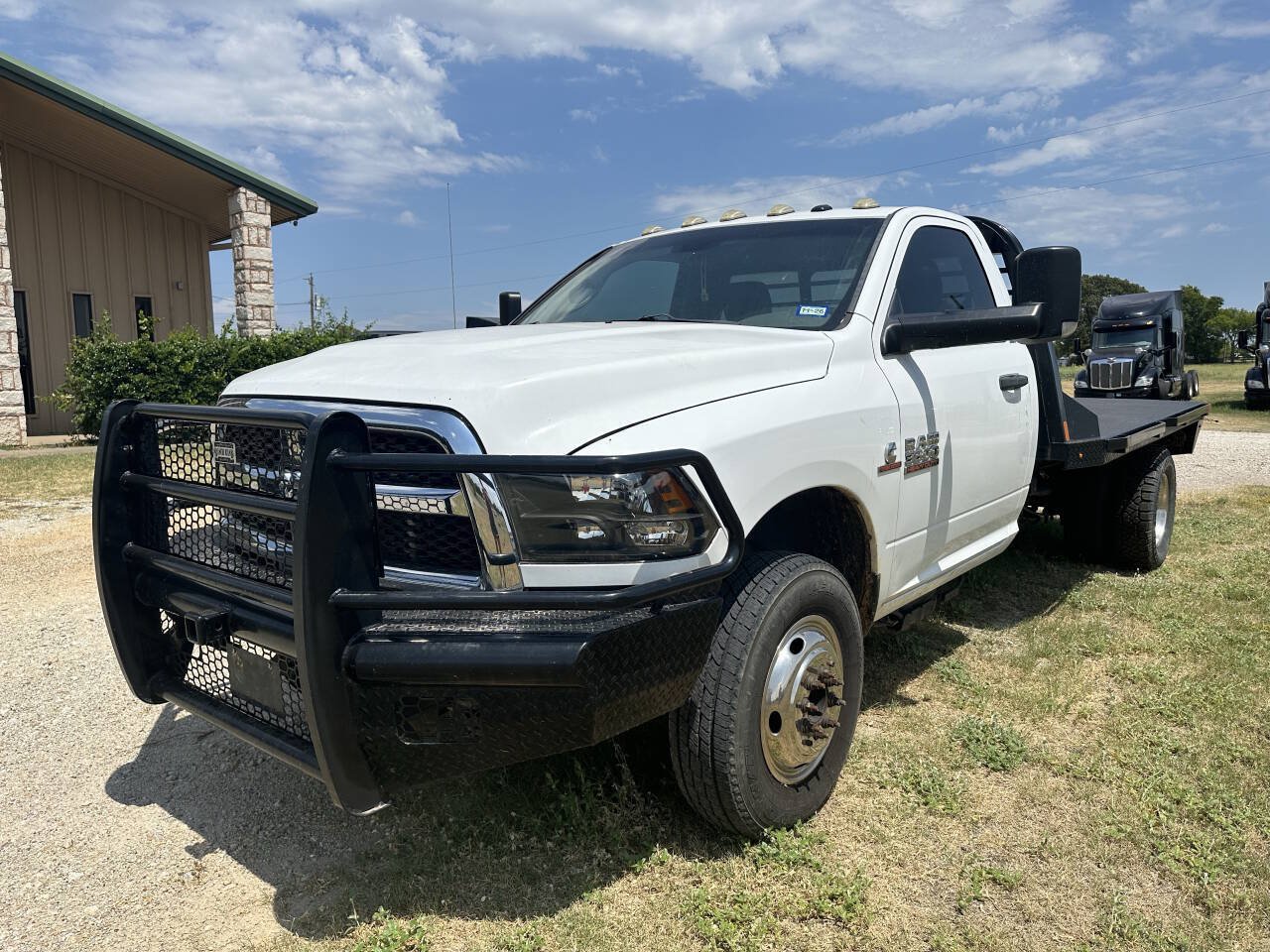 Used 2013 RAM 3500 SLT RWD image 5