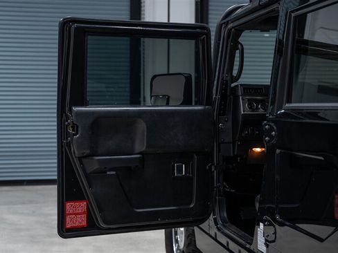 Used 2006 HUMMER H1 4-Door Wagon AWD/4WD image 27