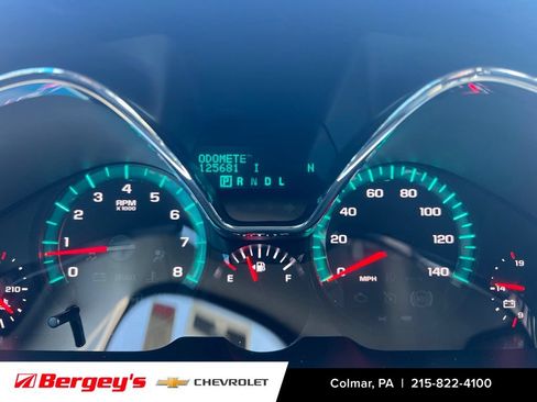 Used 2016 Chevrolet Traverse LT w/ Style and Technology Package FWD image 14