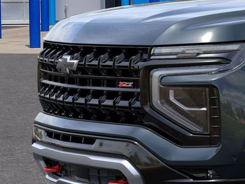 New 2026 Chevrolet Suburban Z71 image 13