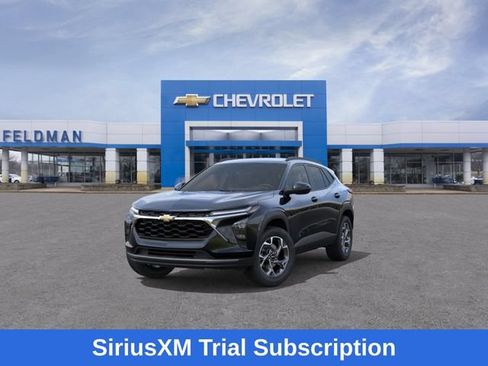 New 2026 Chevrolet Trax LT w/ Driver Confidence Package FWD image 9