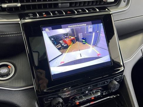 New 2025 Jeep Grand Cherokee L Laredo w/ Luxury Tech Group I image 30