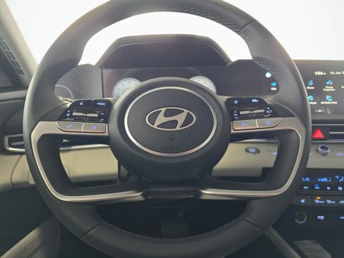 New 2026 Hyundai Elantra Limited FWD image 23