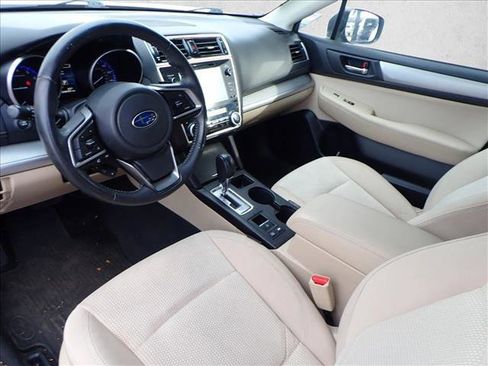 Used 2018 Subaru Outback 2.5i Premium image 10