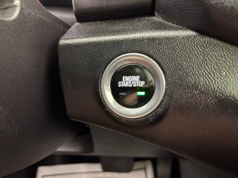 Used 2018 GMC Terrain Denali w/ Advanced Safety Package FWD image 32
