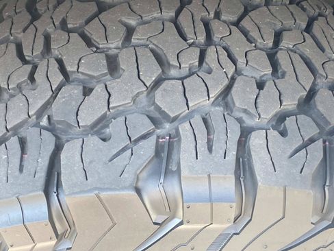 Used 2024 Jeep Wrangler Unlimited AWD/4WD image 17
