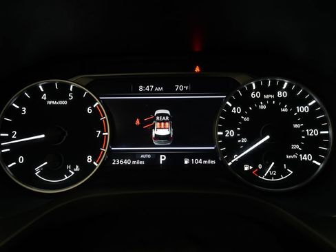 Used 2024 Nissan Rogue S AWD/4WD image 2