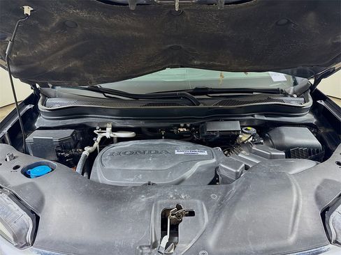 Used 2019 Honda Pilot Elite image 32