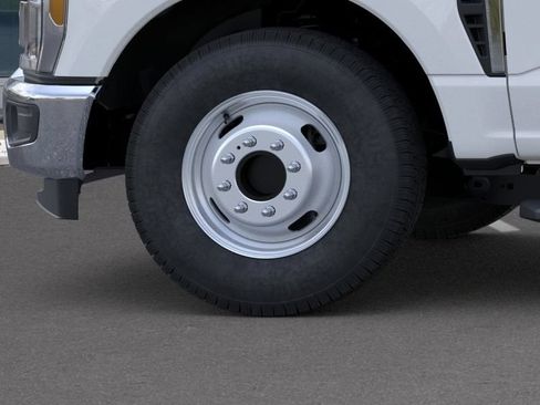 New 2025 Ford F350 XL w/ XL Chrome Package RWD image 20