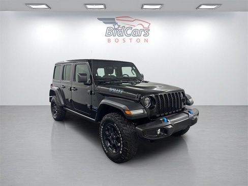 Used 2023 Jeep Wrangler Willys 4xe w/ Sun & Screen Package image 3