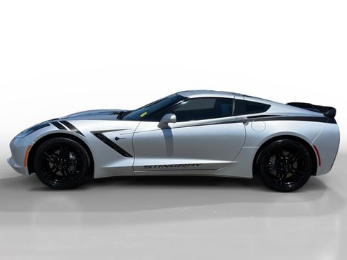 Used 2017 Chevrolet Corvette Stingray Coupe w/ Carbon Flash Badge Package RWD image 2