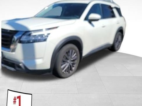 Used 2023 Nissan Pathfinder SL w/ SL Premium Package AWD/4WD image 1