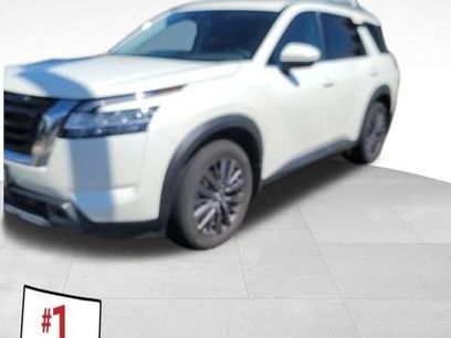 Used 2023 Nissan Pathfinder SL w/ SL Premium Package