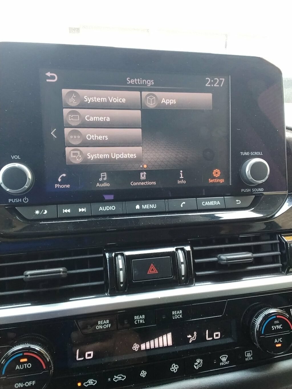 Used 2022 Nissan Pathfinder SV FWD image 22