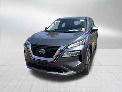 Used 2023 Nissan Rogue SV AWD/4WD image 2