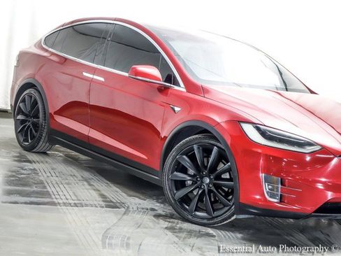 Used 2018 Tesla Model X 75D image 6