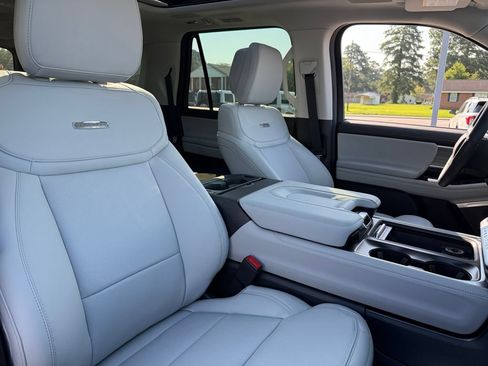 New 2027 Ford Expedition Max Platinum w/ Driver's Package AWD/4WD image 18