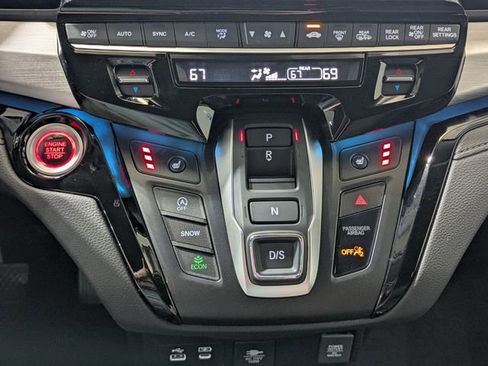 New 2026 Honda Odyssey Touring image 22