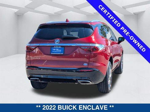 Used 2022 Buick Enclave Essence image 4