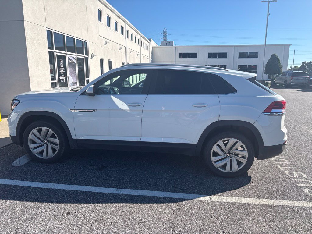 Used 2022 Volkswagen Atlas Cross Sport SE AWD/4WD image 4