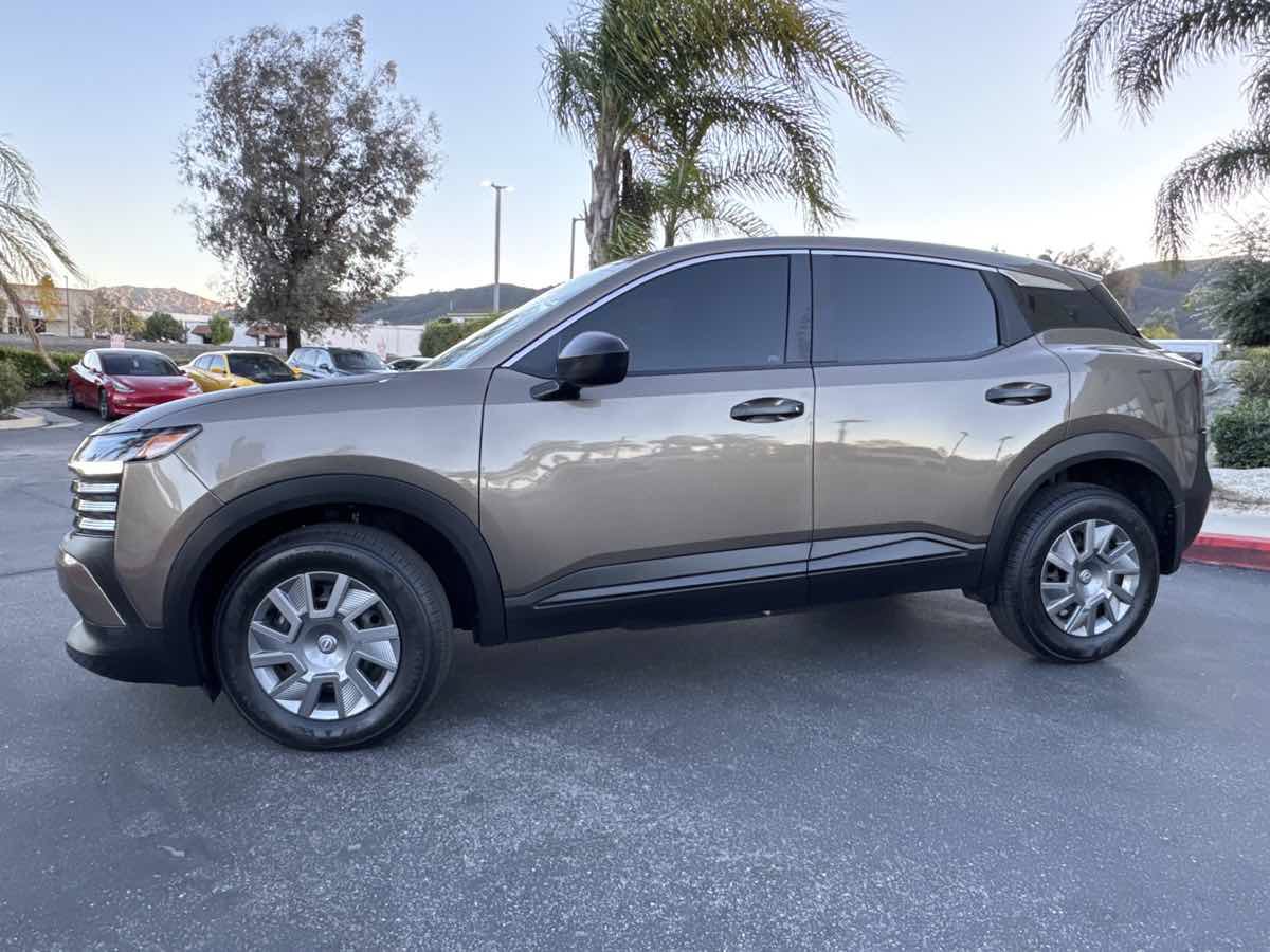 Used 2025 Nissan Kicks S w/ Charging Package FWD image 16
