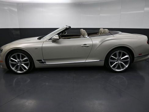Used 2022 Bentley Continental GT AWD/4WD image 32