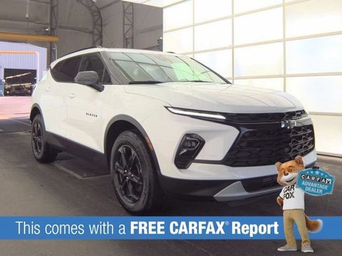 Used 2024 Chevrolet Blazer LT w/ Convenience Package FWD image 2