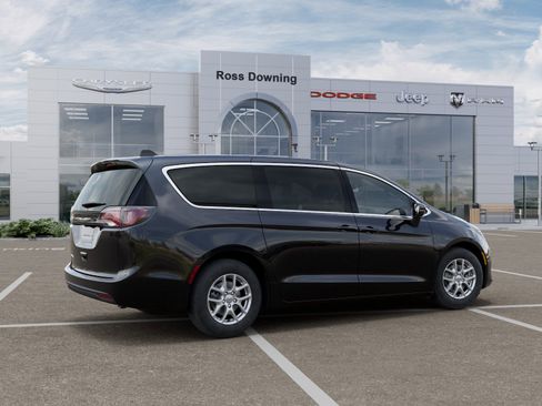 New 2026 Chrysler Voyager LX FWD image 4