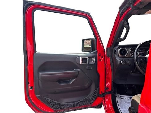 Used 2018 Jeep Wrangler Unlimited Sport S image 24