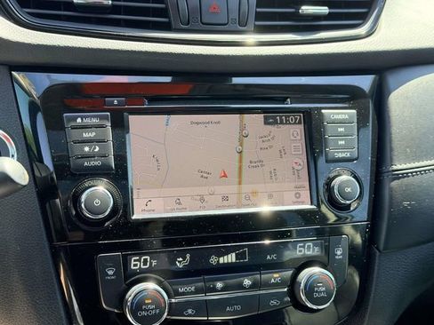 Used 2020 Nissan Rogue SL w/ Premium Package FWD image 20