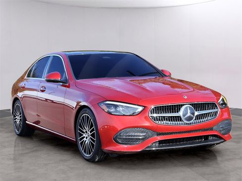 Used 2022 Mercedes-Benz C 300 4MATIC Sedan image 3