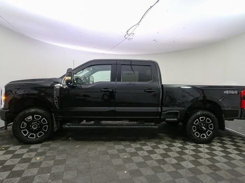 Used 2025 Ford F250 Lariat w/ Black Appearance Package AWD/4WD image 6