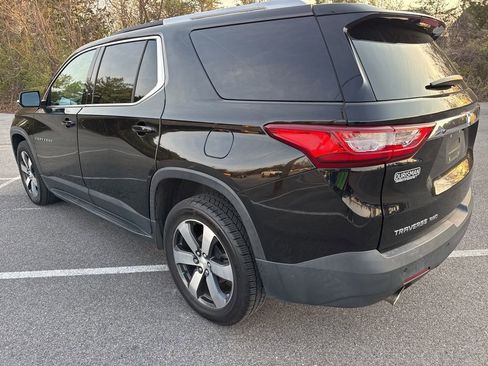 Used 2018 Chevrolet Traverse LT image 5
