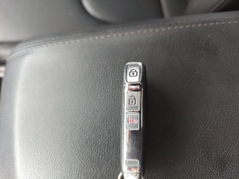 Used 2025 Kia Sportage EX FWD image 31
